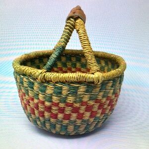 Bolga African Handwoven Market Basket Red Green Leather Handle 9x9